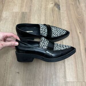 Zara Pointy Toe Patent Leather Loafers Sz 8.5